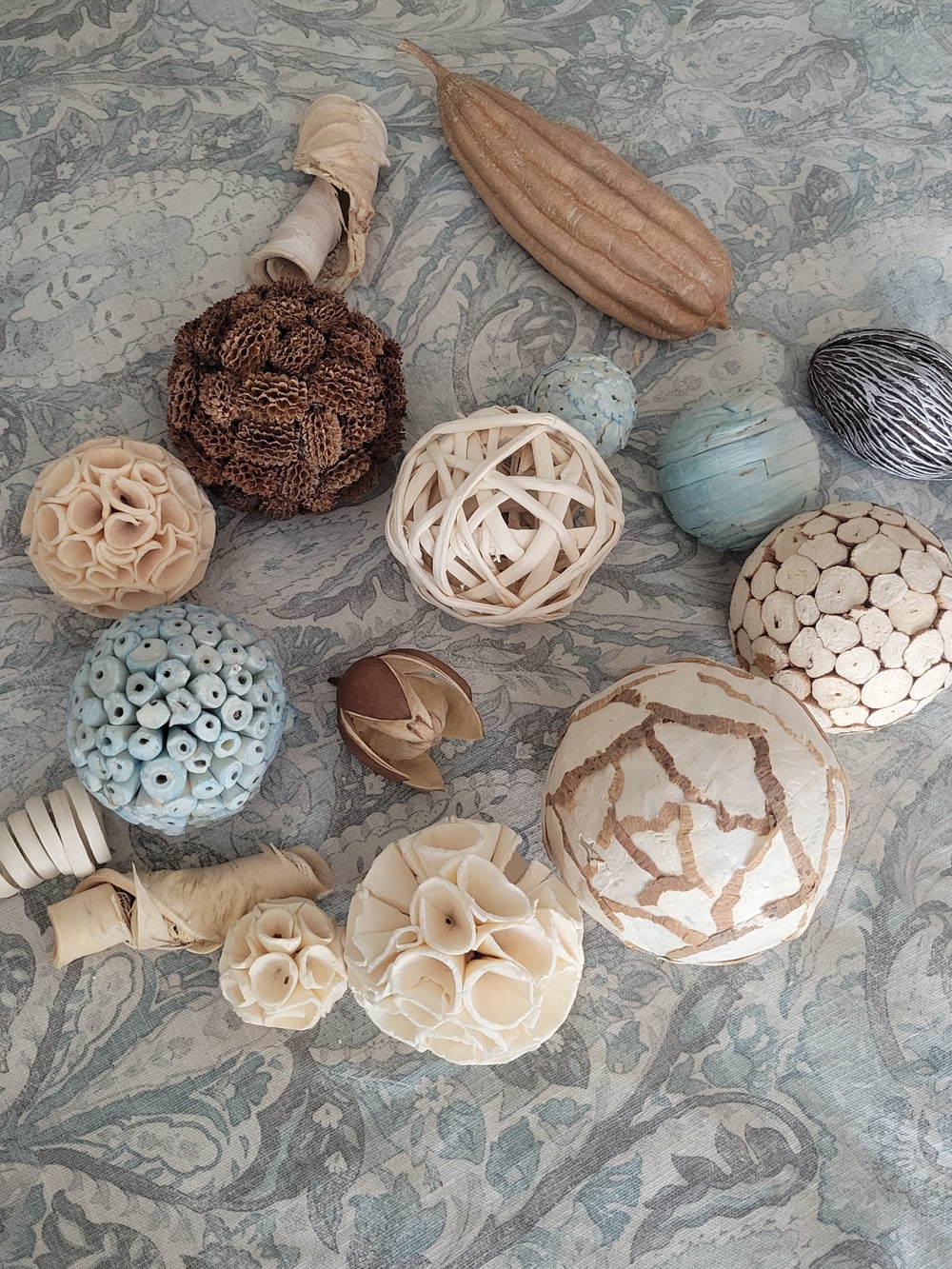 Decorative Potpourri Balls - Neutral & Aqua Mix